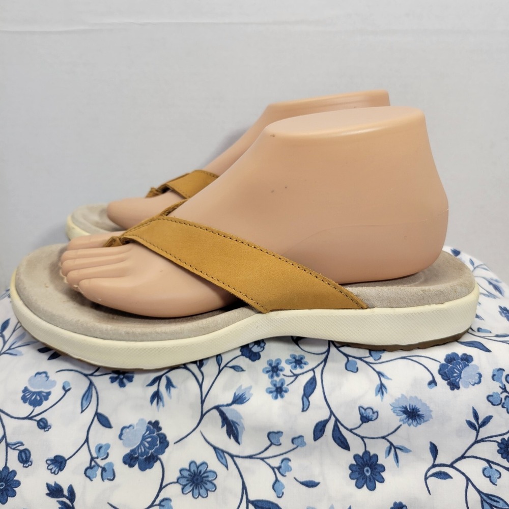 Bass Casie Brown Leather Strap Womens Size 8 Flip Flop Thong Comfort Sole